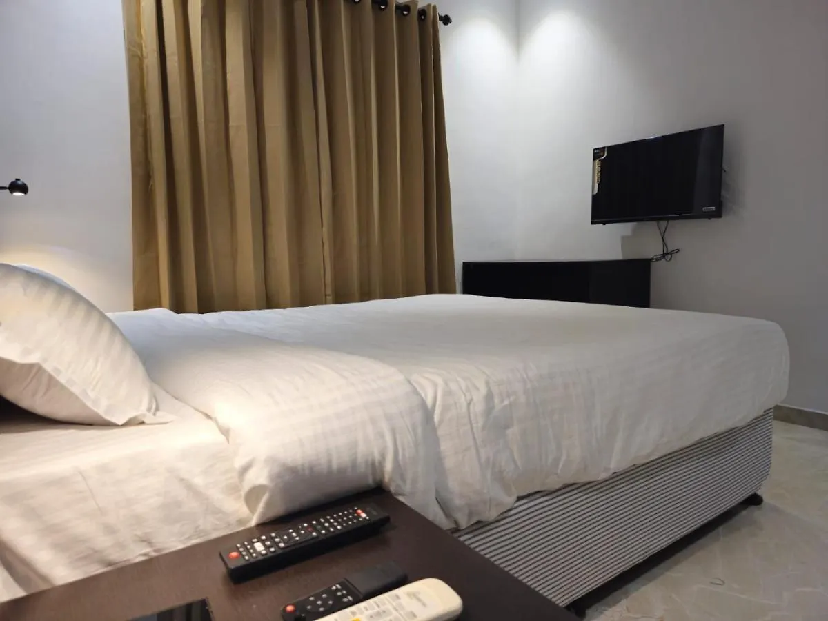 7 The Business Hotel Alwaye 3*,