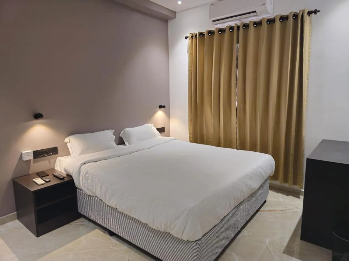 7 The Business Hotel Alwaye India
