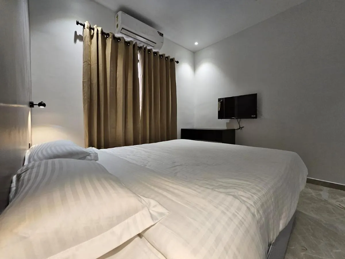 7 The Business Hotel Alwaye