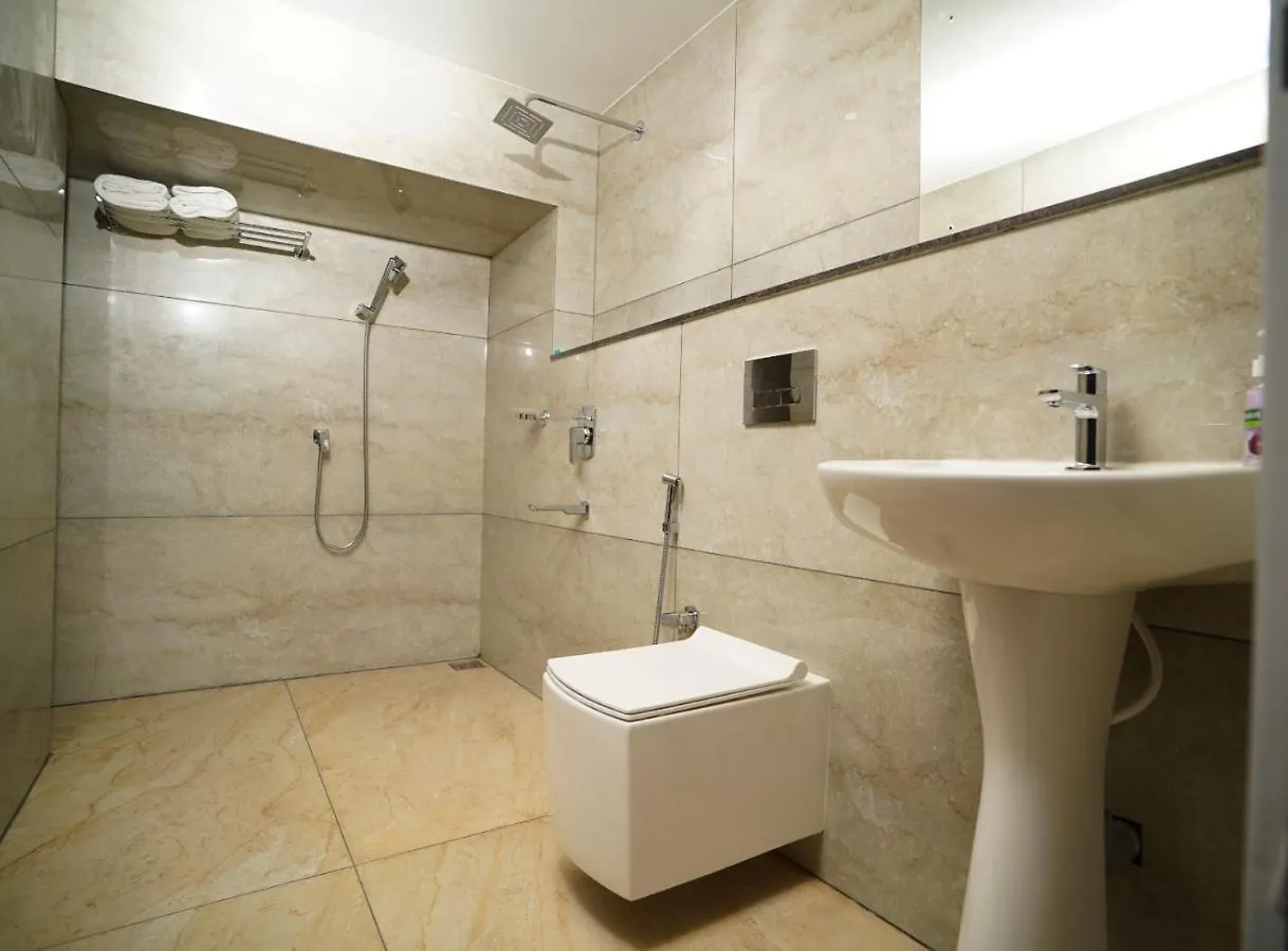 7 The Business Hotel Alwaye