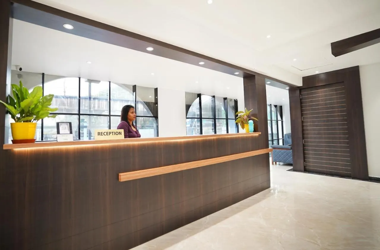 ***  7 The Business Hotel Alwaye Индия
