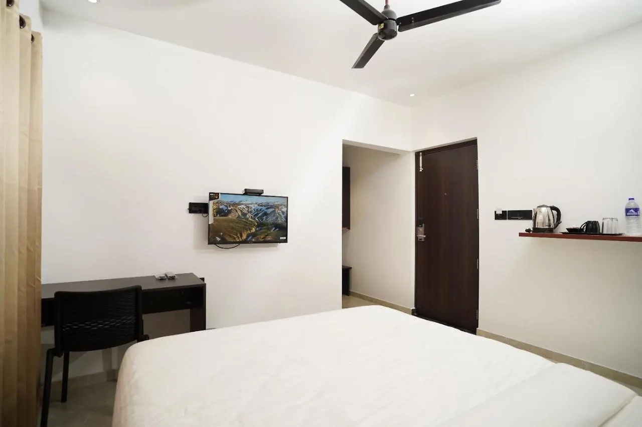 7 The Business Hotel Alwaye